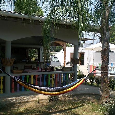Rainbow Village La Ceiba Exterior foto